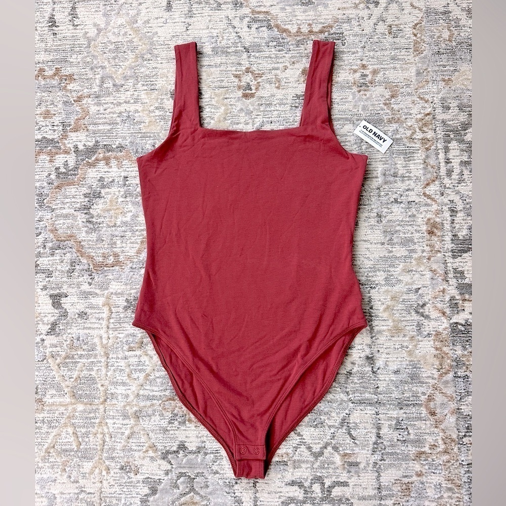 NWT Old Navy Double -Layer Scoop-Neck Bodysuit in Gingerspice Size Small - Picture 2 of 10